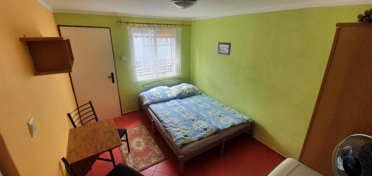Pokoje Goscinne Turysta Wladyslawowo Bagian luar foto