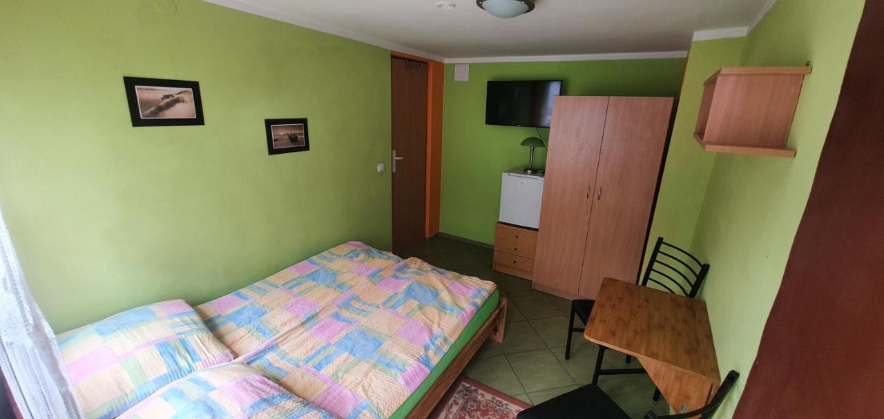 Pokoje Goscinne Turysta Wladyslawowo Bagian luar foto