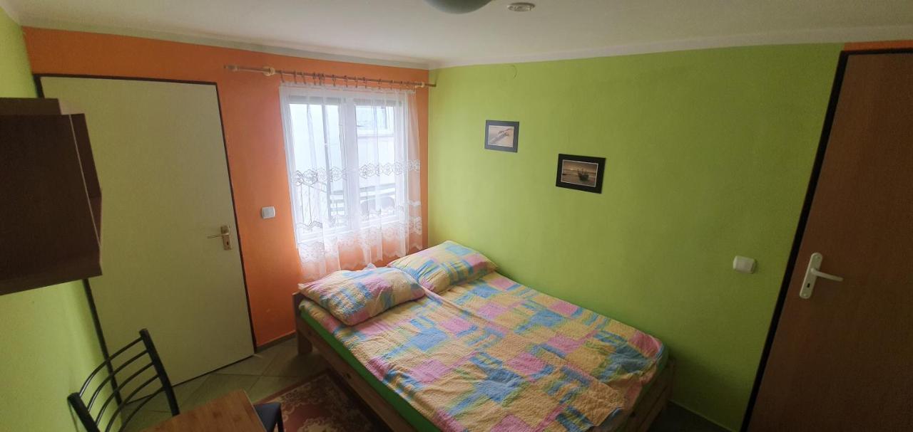 Pokoje Goscinne Turysta Wladyslawowo Bagian luar foto